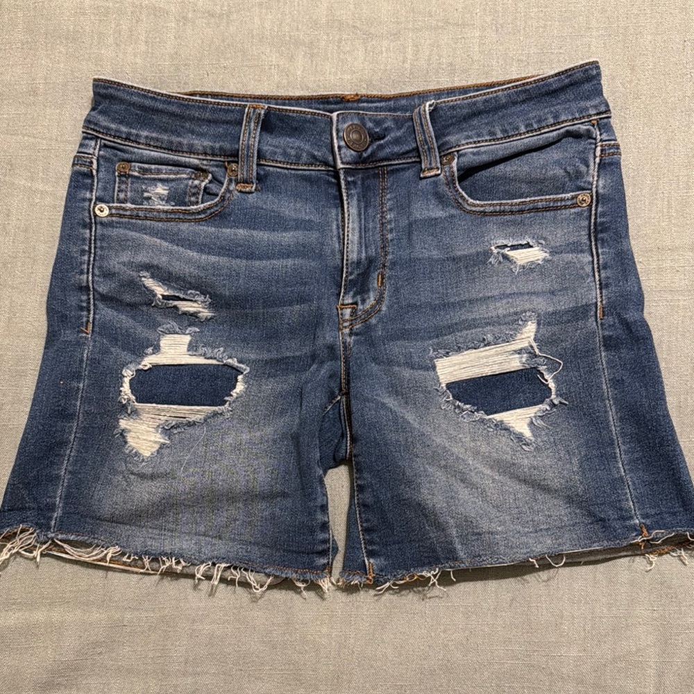 American Eagle midi Jean shorts size 4